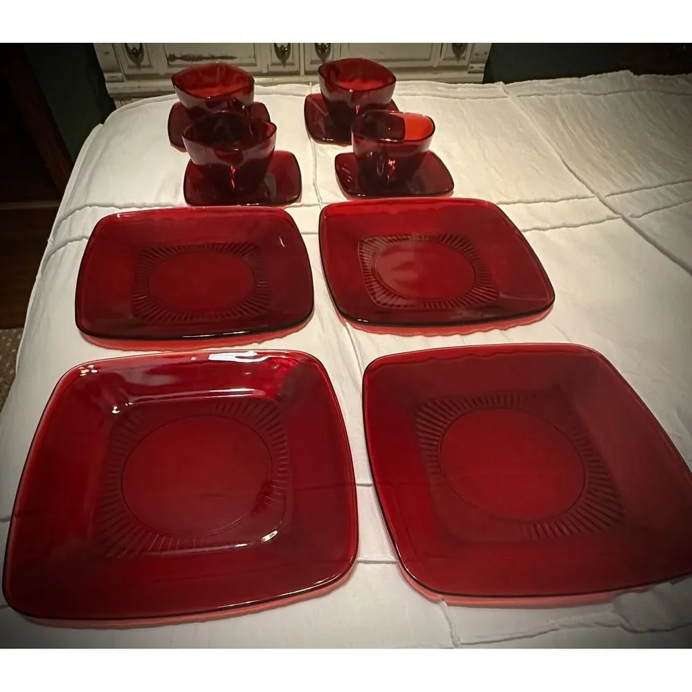 Vintage Anchor Hocking Royal Ruby Charm 4 place Set Square LIKE NEW 50's-60's